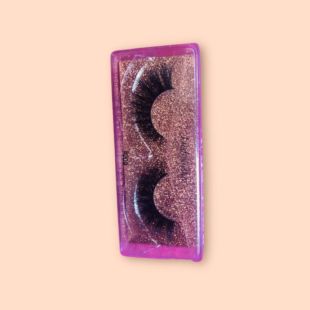 Eyelashes